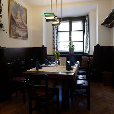 Hotel Happ Innsbruck Bagian luar foto