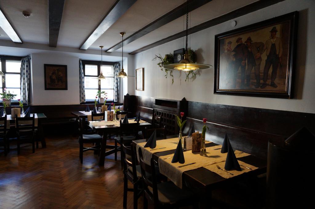 Hotel Happ Innsbruck Bagian luar foto
