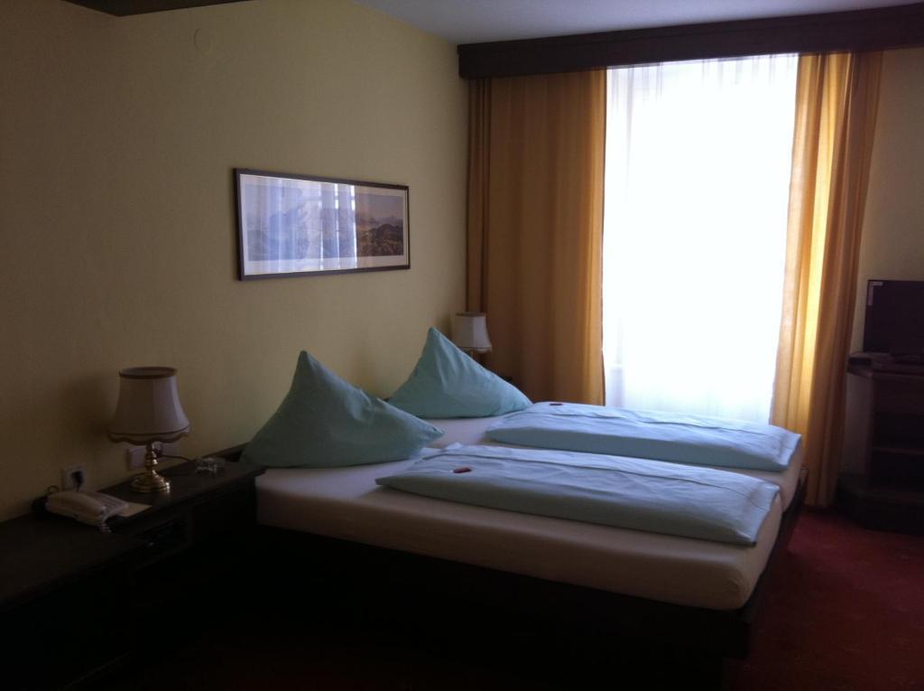 Hotel Happ Innsbruck Ruang foto